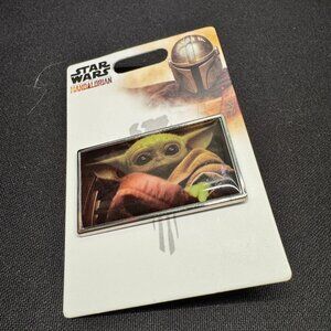Star Wars The Child Grogu Baby Yoda Mandalorian Portrait Disney Pin 139414